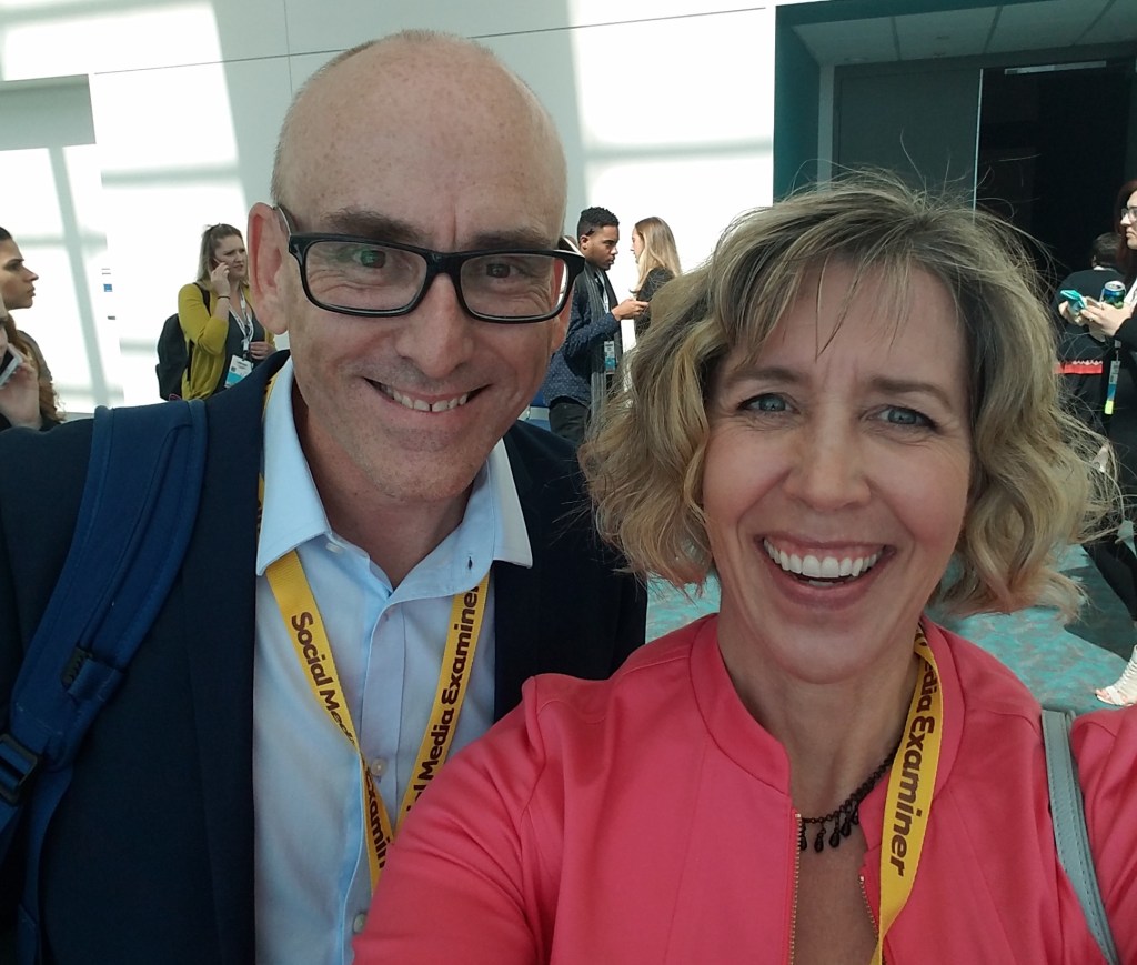 256: How One Blogger Landed a Book Deal That Launched Her Career